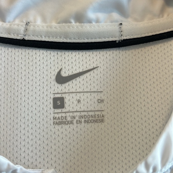 Nike 1/4" Zip White Pullover Woven Performance Top Jacket, S - Picture 3 of 5